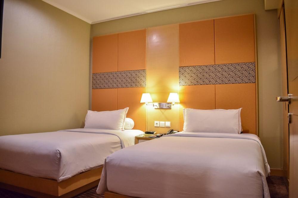 All Sedayu Hotel Kelapa Gading Dżakarta Zewnętrze zdjęcie