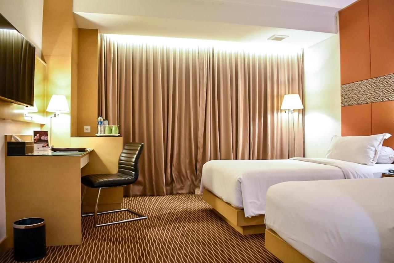 All Sedayu Hotel Kelapa Gading Dżakarta Zewnętrze zdjęcie